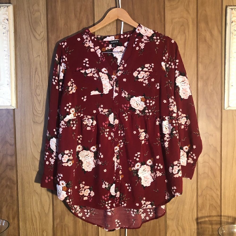 TORRID red floral blouse. Button up. Size 0